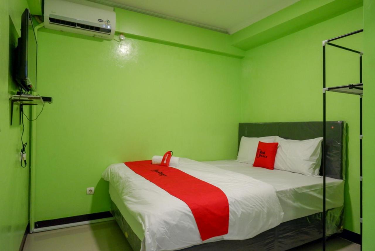 Reddoorz @ Jalan Gatot Subroto Semarang Ξενοδοχείο Εξωτερικό φωτογραφία